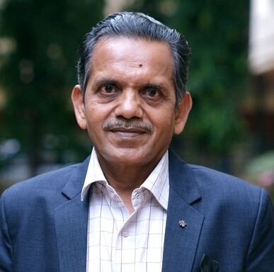 Training the trainers through and with hypnotherapy